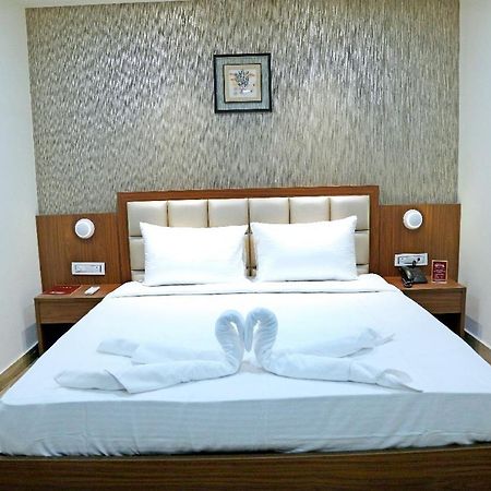 حيدر أباد Hotel Shubham Celebrations المظهر الخارجي الصورة