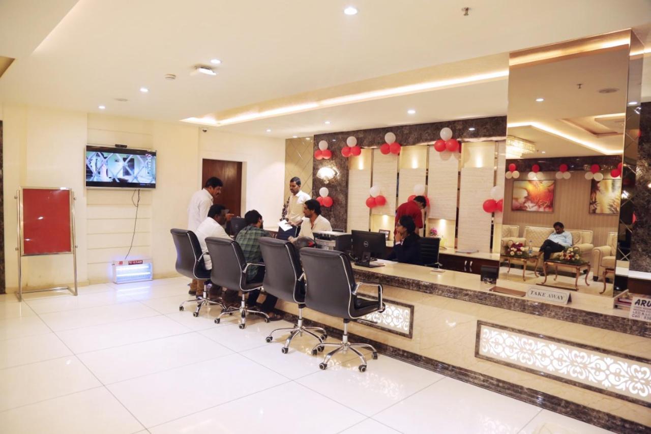 حيدر أباد Hotel Shubham Celebrations المظهر الخارجي الصورة