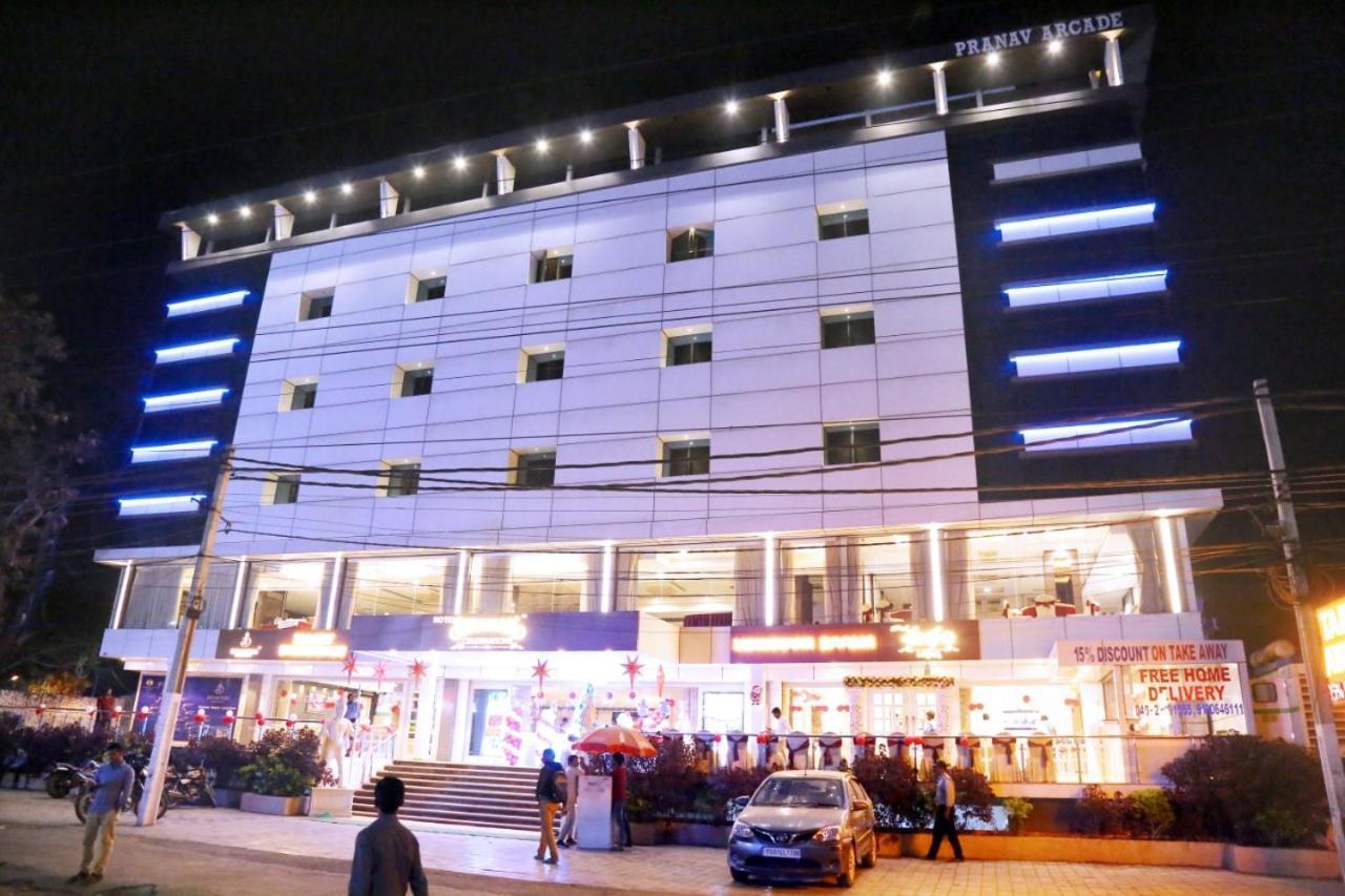 حيدر أباد Hotel Shubham Celebrations المظهر الخارجي الصورة